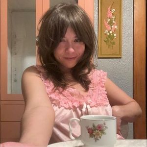 Meet your Posher, Cassandra